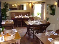 The Fox Goes Free Hotels in Midhurst