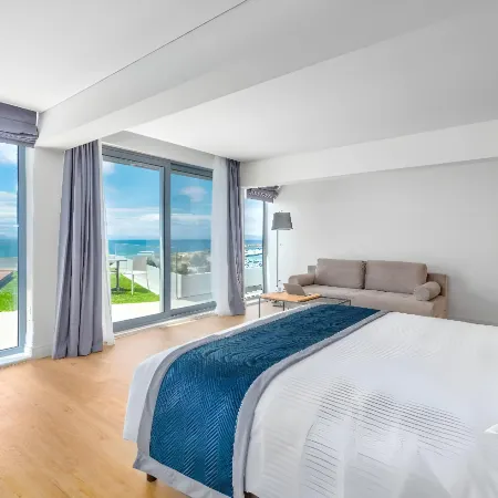 Glyfada Riviera Hotel