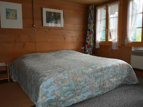 Mittaghorn Hotels in Gsteig
