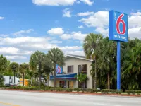 Motel 6 Fort Lauderdale, FL Hôtels à : Fort Lauderdale