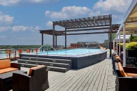 Homewood Suites by Hilton Savannah Historic District/Riverfront - Pools