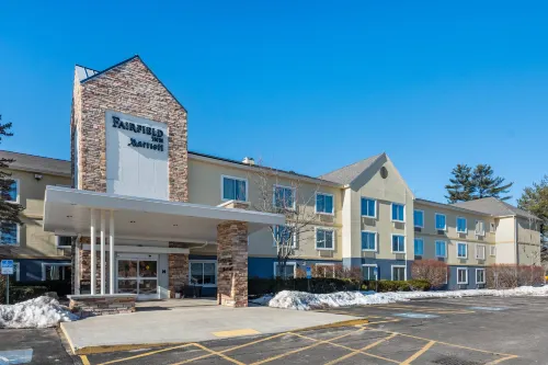 Fairfield Inn & Suites Portland Maine Airport Hotels in Scarborough