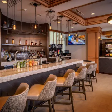 Delta Hotels Huntington Mall