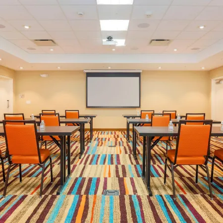 Fairfield Inn & Suites Decatur at Decatur Conference Center