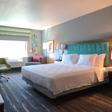 Hampton Inn by Hilton Lead