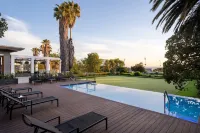 Protea Hotel Johannesburg Wanderers - Infinity Pools