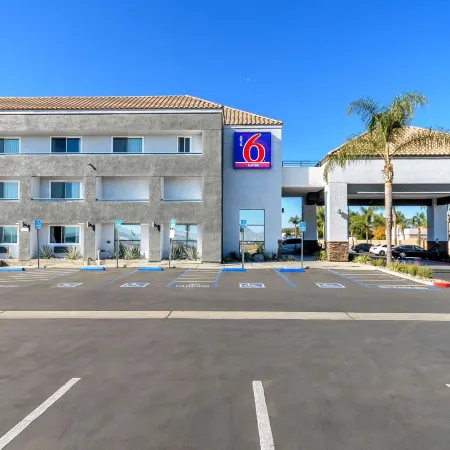 Studio 6 Suites Perris, CA