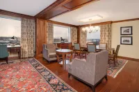 Hilton Stamford Hotel & Executive Meeting Center Hotels in Стемфорд