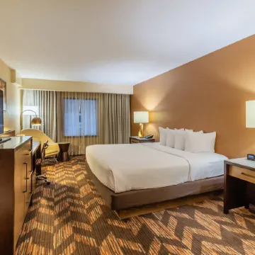 DoubleTree by Hilton Lawrence