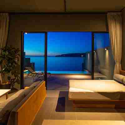Feliz Villa Suite Kourijima View Rooms