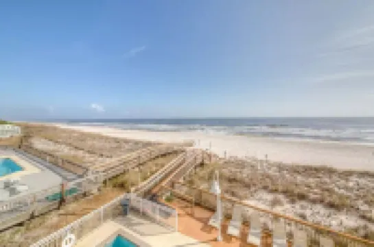 Gorgeous, updated oceanfront Condo with pool - Perdido Key Beach