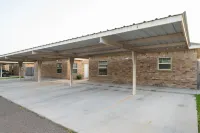 Marvelous Pet Friendly Comfortable Townhome with Private Terrace!