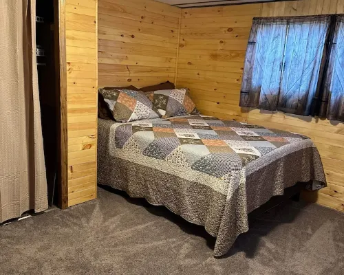 Pap’s Place ideal for long term rentals Hotels in Upshur County