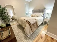 Schlitz Castle: Huge 5BR/4BA Sleeps 12 w/ Double Kitchens & Living Rooms - Balkon