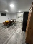 Comfy, Clean & Pet Friendly