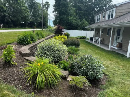 Stunning Lakefront Escape! Book Your Dream Getaway!