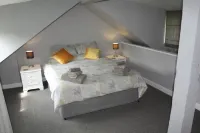 Cottage with Beautiful Views - Dog Friendly (Cosy and Tranquil) Hotels in Grimsby