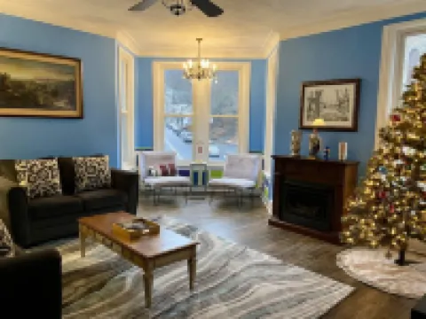 2 Master Bedrooms-Kings