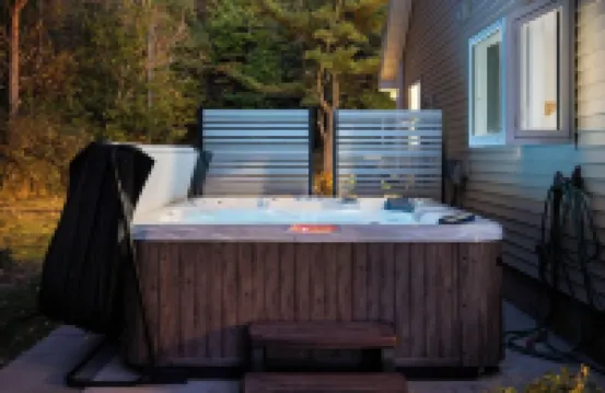 Pineapple Lake House: Pet-Friendly, Waterfront Getaway with Wi-Fi 海斯酒店