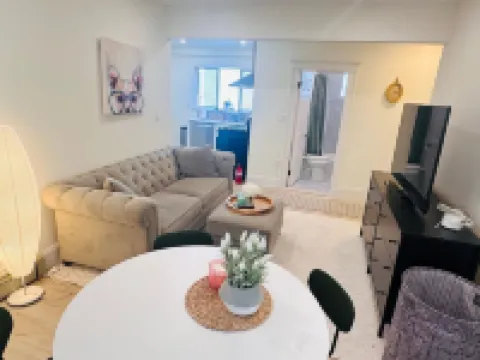 Modern 2BR near subway & parking available Hotels in Somerville