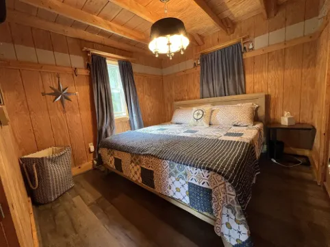 Cabin Directly Across from Kinzua Lake & Onoville Marina