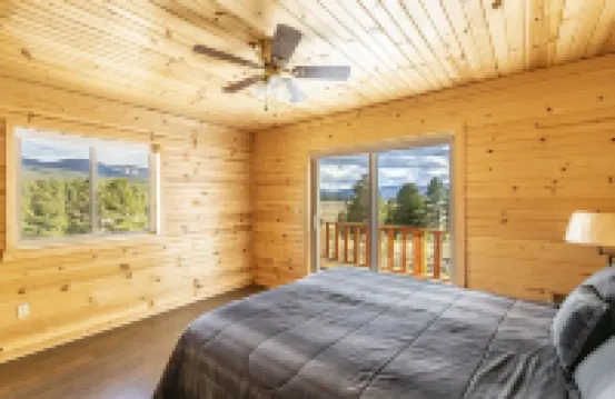 Mountain House Sleeps 18, Mins to Ski, Hike, Golf, Fish; Generator;  Fenced Yard