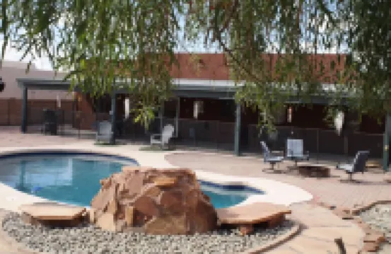 Relaxing Desert Get-Away