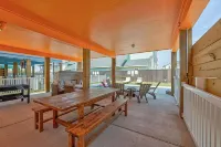 NEW Orange Crush Private Pool 3 King beds+bunk
