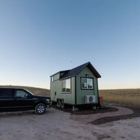 Charming Yuba Lake Tiny Home