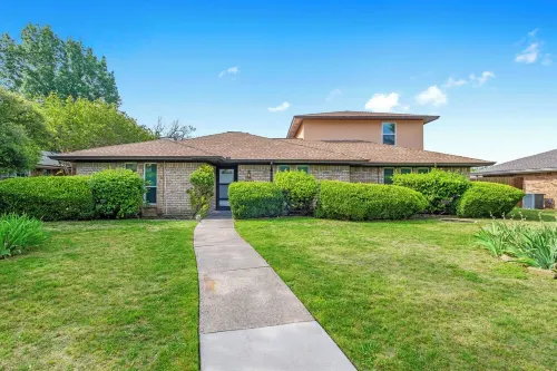 Newly remodeled 5BR 3BA w/pool up to 16 ppl