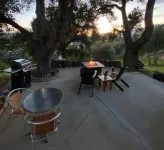 The Meiners Daughter - Beautiful Modernist 1 Bed Hotels in Ojai