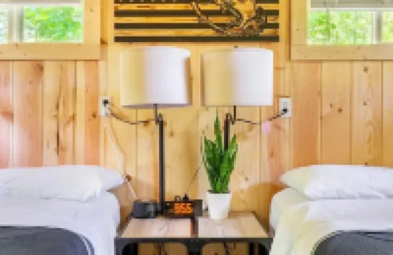 4PelicansOhio: Relaxing Cabin Near Leesville Lake ~Pets Welcome~ 2 Queens & 1F Hotels in Carroll County