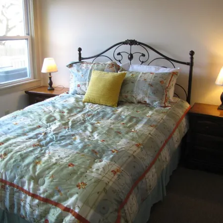 Historic Civil War house, great for family getaways.