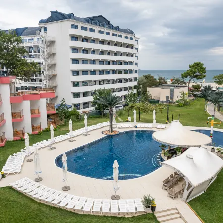 Flamingo Beach Hotel