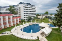 Flamingo Beach Hotel