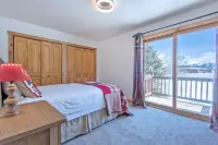 Equipped family-sized ski chalet in Driggs, ID a short drive to Grand Targhee.