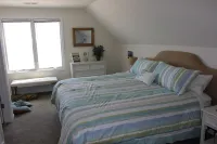 Beach Cottage With A Spectacular View ~ Your Own Private Beach ~ Includes Kayaks - 3-Star