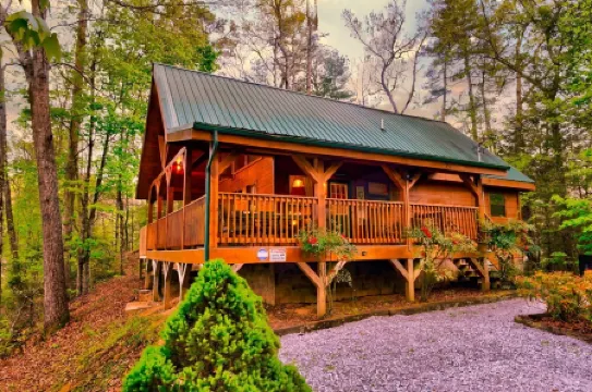 Cozy Getaway with Modern Comforts!