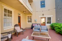 4 Bedroom, 3  Bath  Big Downtown Frederick home, w/ Private Patio &  fire table