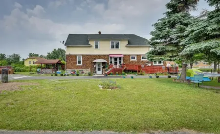 Cozy Apartment, Your second home Отели рядом с достопримечательностью «Cheektowaga Volunteer Firemen's Memorial Park»