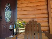 Rustic yet Modern Log Cabin, Cayuga Wine Trail, Dog Friendly, Open Year Round