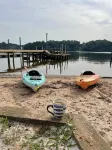 Lakefront, two bedroom, full bath. Relax, swim, kayak & fish on Lake Lookout.