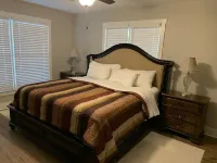 Fisherman paradise on private lake 5 minutes from Helen