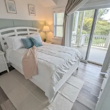 Newly Renovated Bermuda Bay Townhome