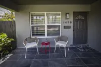 Hidden Gem in Fort Lauderdale area! Beautiful 3 BDR/2 BATH centrally located!