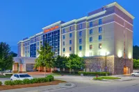 Hampton Inn & Suites Raleigh/Crabtree Valley Hotel di House Creek