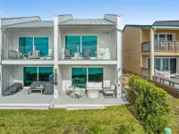 2 BR + Bunks - Gulf-Front Townhome on 30A! - 5-Star