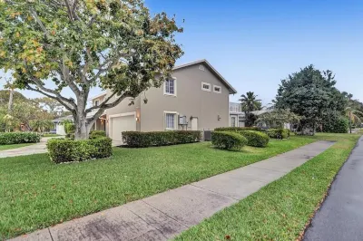 Incredible 7BR w/ Game Room Heated Pool & Jacuzzi!