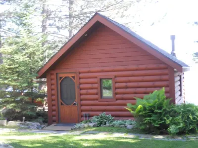 Burntside Lake-Home, Cabin & Sauna, Come & Enjoy The Serenity, Beauty & Wildlife