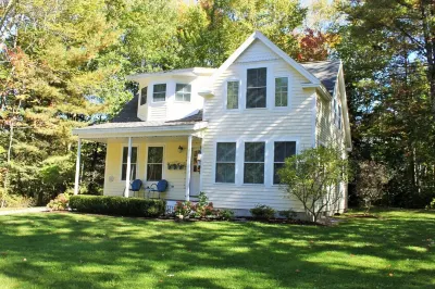 Beautiful home within walking distance to Kennebunkport Hotels near Maine-ly Drizzle, Kennebunkport ME - open 7 days a week.